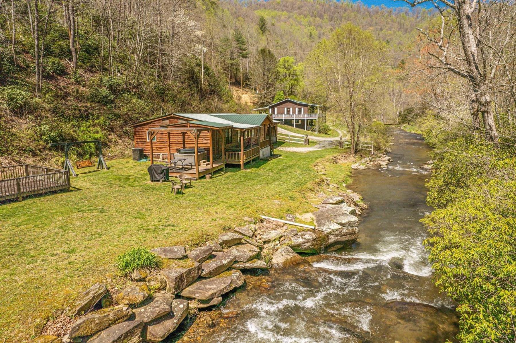 Waterfall Hideaway Брайсън Сити Екстериор снимка
