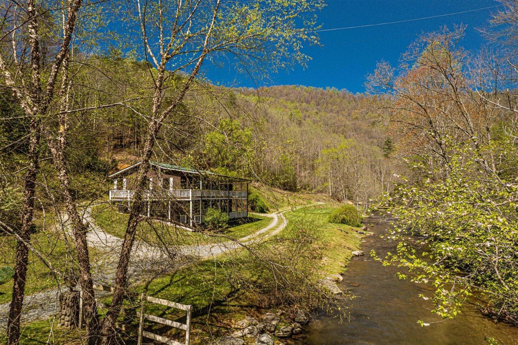 Waterfall Hideaway Брайсън Сити Екстериор снимка