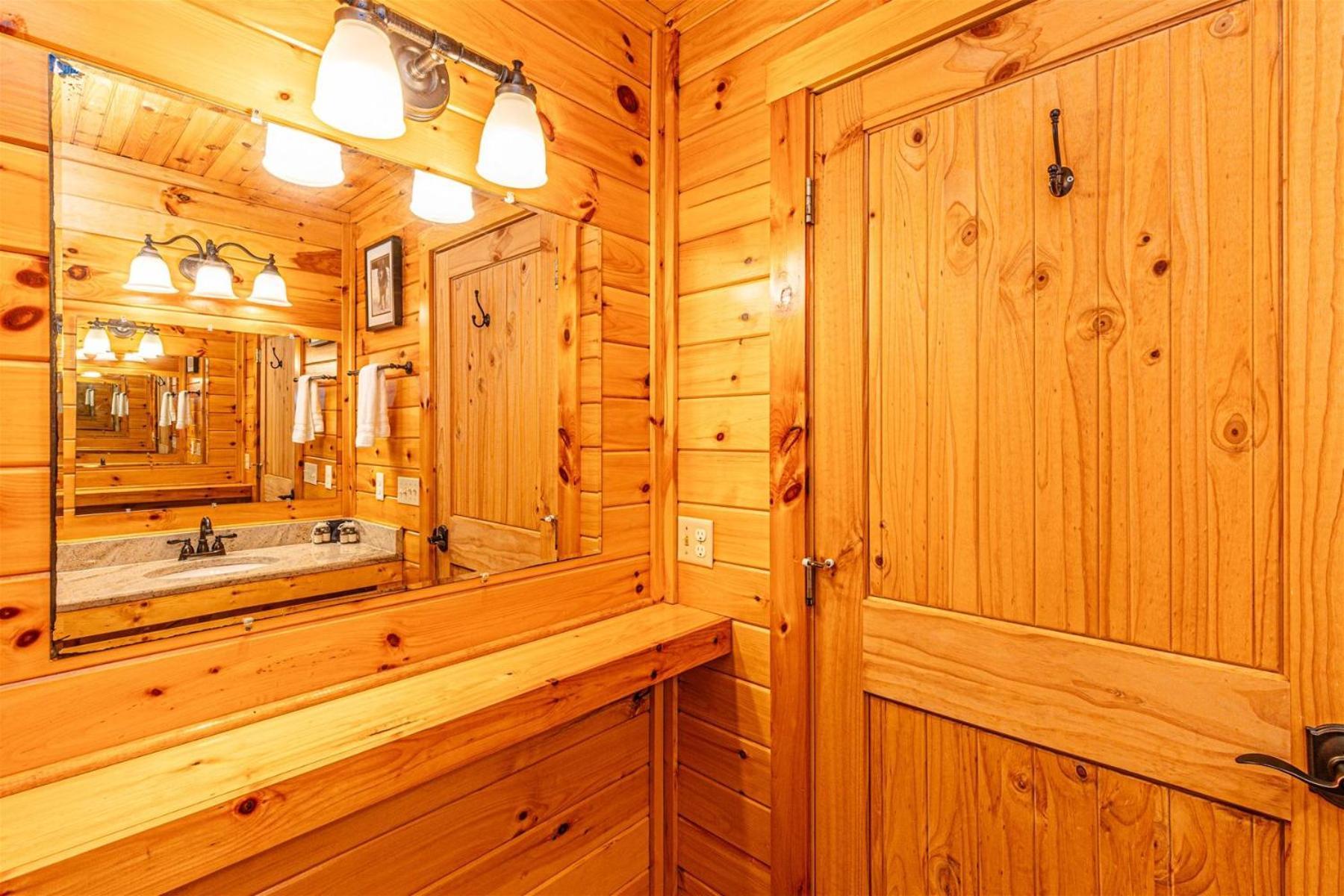 Waterfall Hideaway Брайсън Сити Екстериор снимка